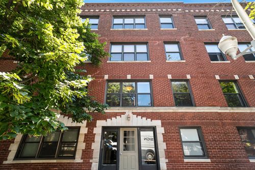 1-1249 W Roscoe St, Chicago, IL, 60657-1423 | Card Image