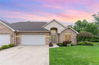 1216 Arthur Court, Condo with 3 bedrooms, 2 bathrooms and null parking in Sidney OH | Image 1