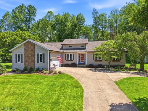 17357 Andras Dr, Walton Hills, OH, 44146-5171 | Card Image