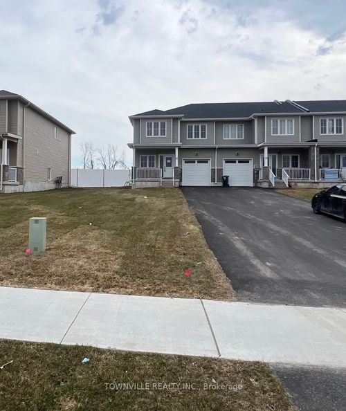 18 Lincoln Dr, Belleville, ON, K8N0T8 | Card Image