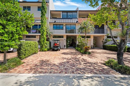 6112 Paradise Point Dr, Palmetto Bay, FL, 33157-2607 | Card Image