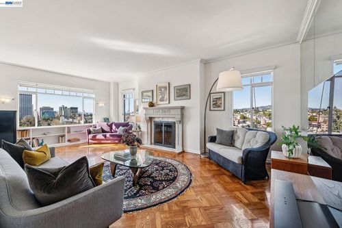 1002-492 Staten Ave, Oakland, CA, 94610-3437 | Card Image