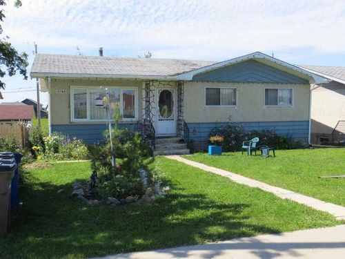 10140 105 St, Lac La Biche, AB, T0A3Z0 | Card Image