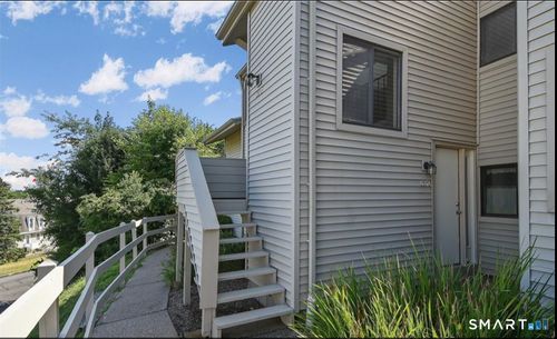 apt-e-280 Brittany Farms Rd, New Britain, CT, 06053-1171 | Card Image