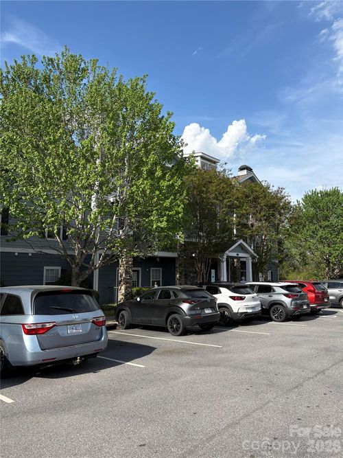 002-400 Vista Lake Dr, Candler, NC, 28715-7173 | Card Image