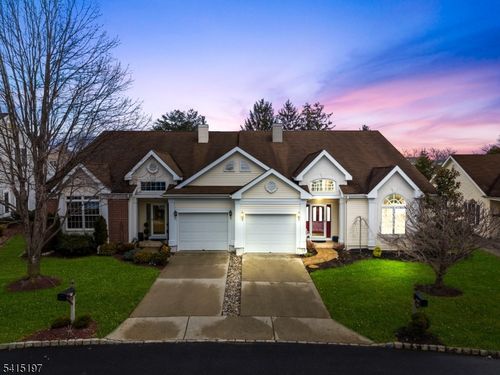 27 Chandler Ct, Monroe Twp, NJ, 08831-2690 | Card Image