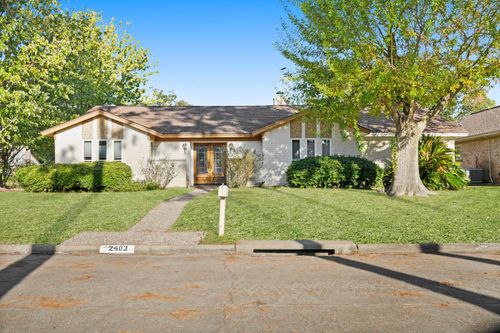 2403 Elmgate Dr, Houston, TX, 77080-5211 | Card Image