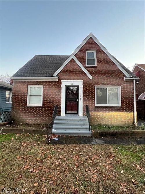 14906 Harvard Ave, Cleveland, OH, 44128-1906 | Card Image