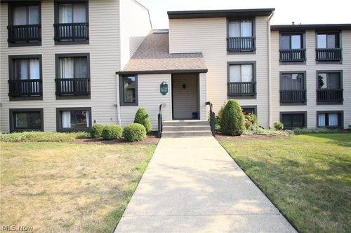 302-6270 Greenwood Pkwy, Sagamore Hills, OH, 44067-2347 | Card Image