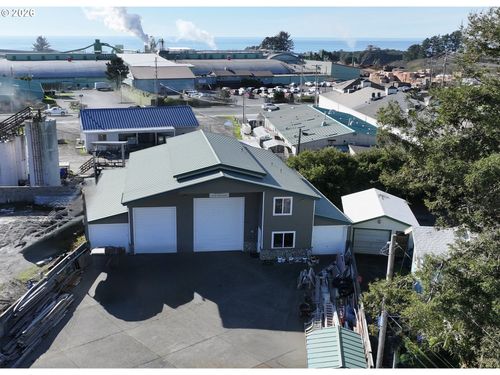 765 Cottage, Brookings, OR, 97415 | Card Image