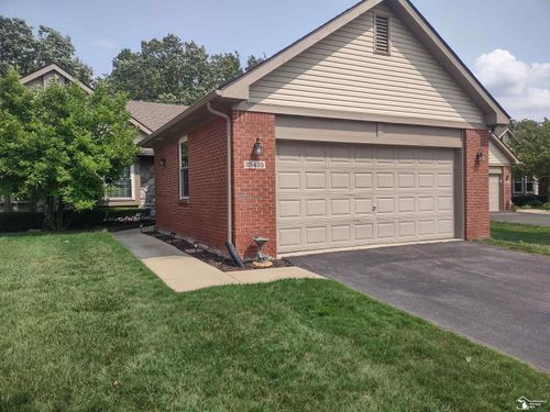 25435 Tara Lane Lane, Brownstown Charter Township, MI, 48134 | Card Image