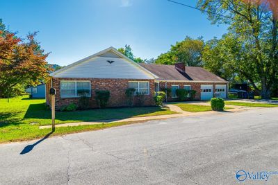 148 Maple Boulevard, House other with 4 bedrooms, 2 bathrooms and null parking in Gurley AL | Image 1