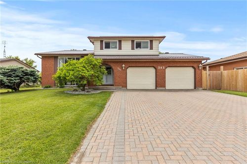 363 Fitch St, Welland, ON, L3C4W7 | Card Image