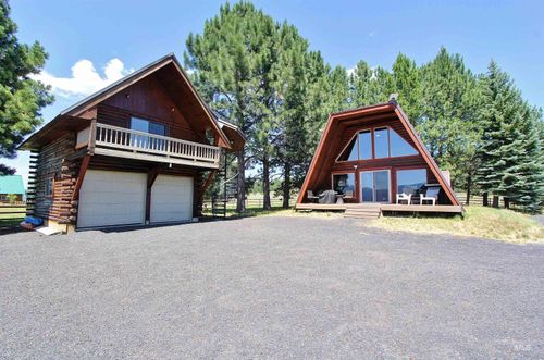 7 Obrien Ct, Cascade, ID, 83611-6008 | Card Image