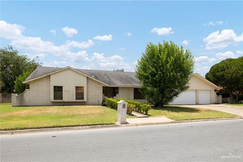 2101 W Jonquil Ave, Mcallen, TX, 78501-6051 | Card Image