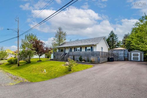 20 White Rd, Enfield, NS, B2T1L4 | Card Image