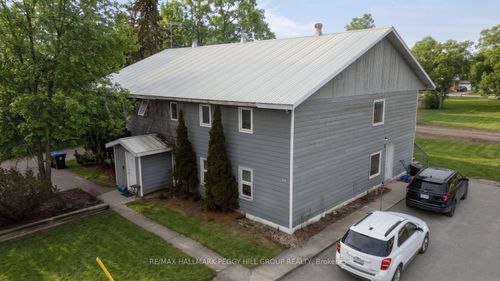 94 King St, Angus, ON, L0M1B0 | Card Image