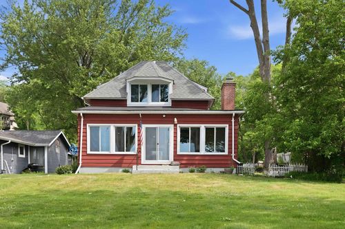 N30W29393 Hillcrest Drive, Delafield, WI, 53072 | Card Image
