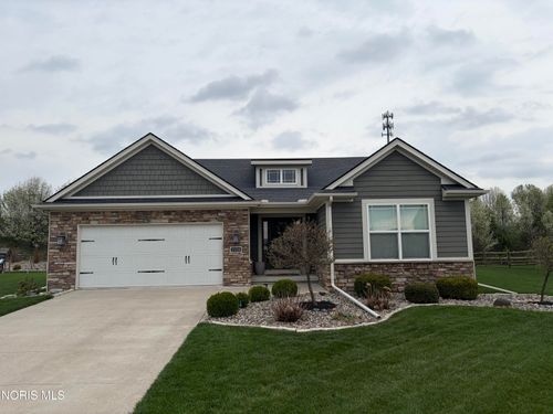 7728 Indian Town Rd, Maumee, OH, 43537-9582 | Card Image