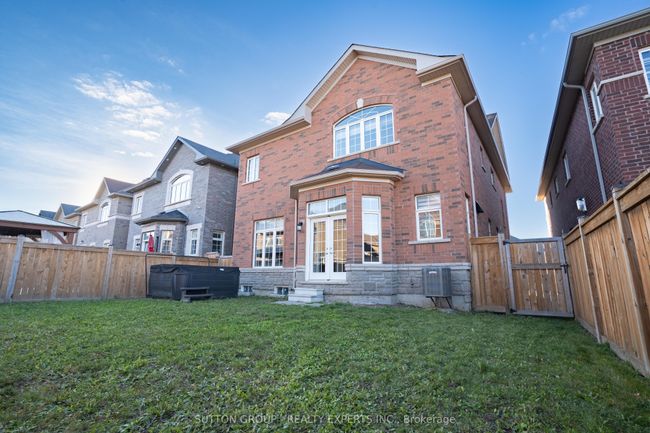 15172 Danby Rd, House other with 5 bedrooms, 5 bathrooms and 2 parking in Georgetown ON | Image 6