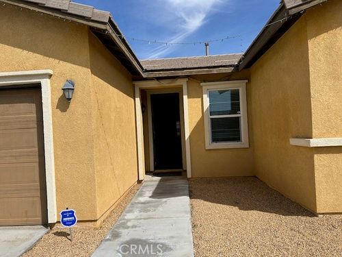 14271 Sierra Grande St, Adelanto, CA, 92301-4649 | Card Image