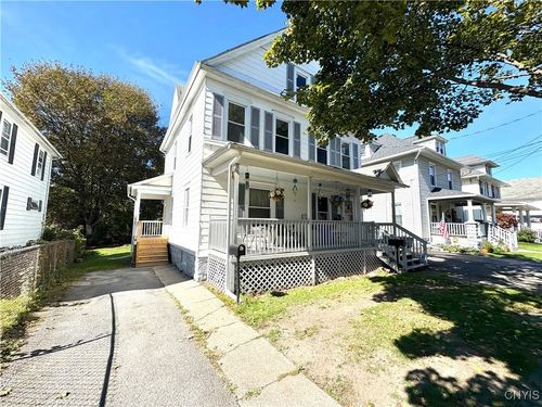 131 Washington St, Auburn, NY, 13021-2437 | Card Image