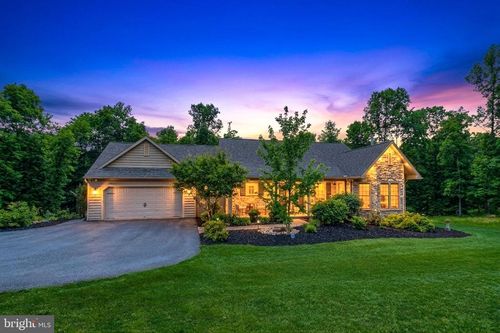 500 Mohns Hill Rd, REINHOLDS, PA, 17569-9305 | Card Image