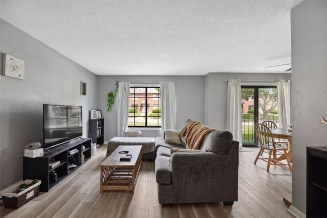 APT-49 - 849 Kerry Ln Se, Condo with 2 bedrooms, 2 bathrooms and null parking in Cedar Rapids IA | Image 5