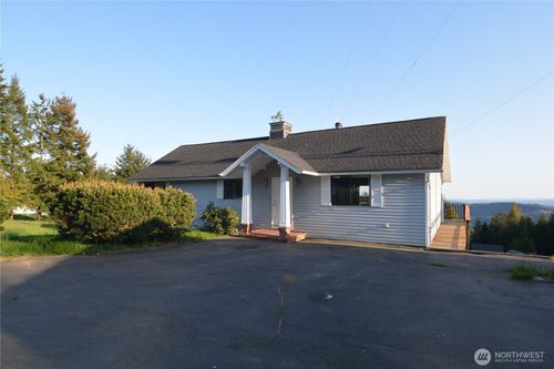 110 English Ln, Kelso, WA, 98626-8874 | Card Image