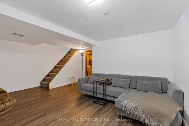 6 - 4 Cedar Dr, Condo with 4 bedrooms, 1 bathrooms and 2 parking in Orangeville ON | Image 28