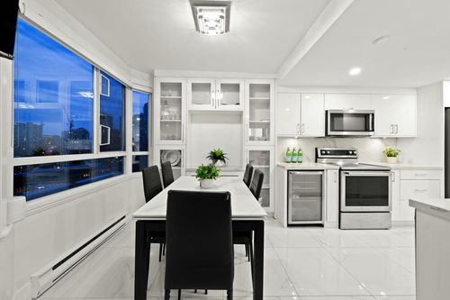 905-1185 Quayside Dr, New Westminster, BC, V3M6T8 | Card Image