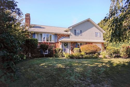 63 Wing Rd, Acushnet, MA, 02743-2239 | Card Image