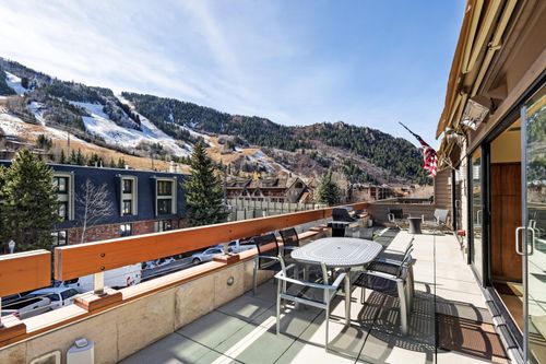 apt-c-710 E Durant Ave, Aspen, CO, 81611-2070 | Card Image