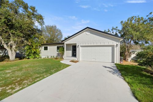 7211 Orpine Dr N, ST PETERSBURG, FL, 33702-5051 | Card Image