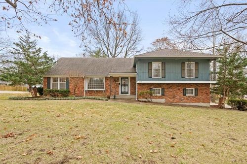 4505 W 93rd St, Prairie Village, KS, 66207-2618 | Card Image