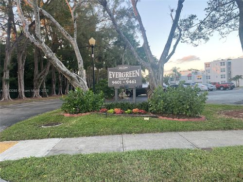 104-9481 Evergreen Pl, Davie, FL, 33324 | Card Image