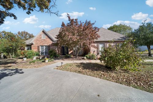 13011 S 14th Pl, Jenks, OK, 74037-4926 | Card Image