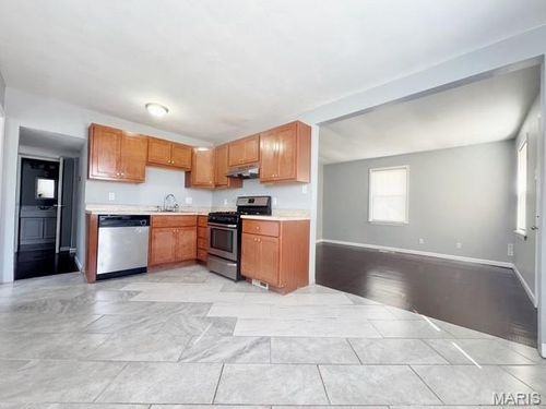 4053 Jane Ave, Saint Ann, MO, 63074-1913 | Card Image