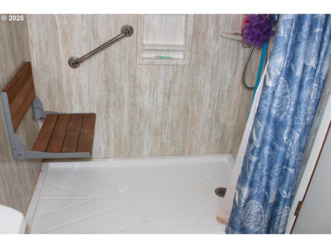 1783 View St, House attached with 3 bedrooms, 2 bathrooms and 2 parking in Myrtle Point OR | Image 23