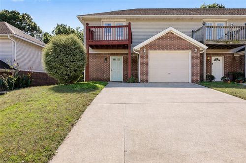 2351 W Skyler Dr, Fayetteville, AR, 72703-1272 | Card Image