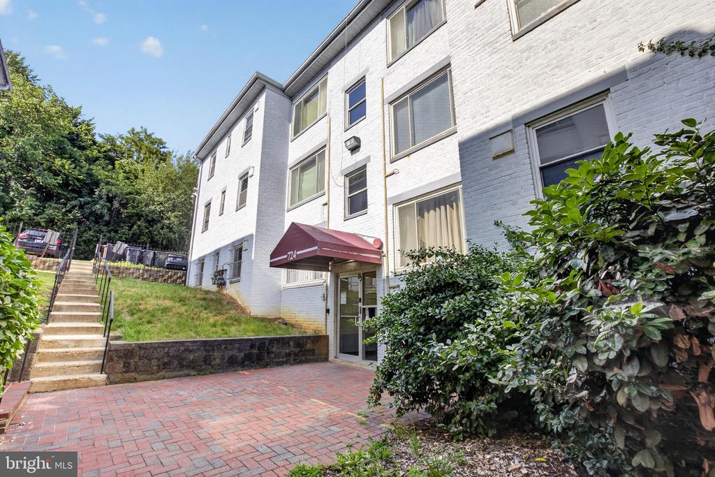 Residential in WASHINGTON 2