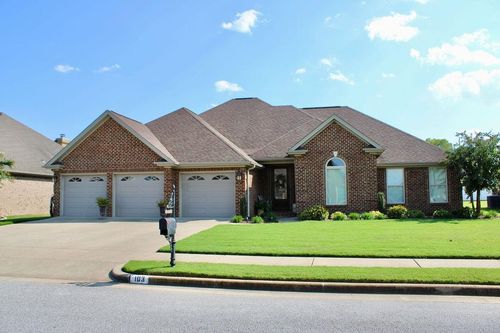 103 Rhett Dr, Muscle Shoals, AL, 35661-3455 | Card Image