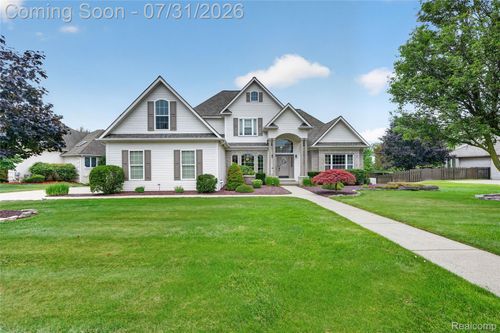8328 Parkside Dr, Grand Blanc, MI, 48439-7436 | Card Image