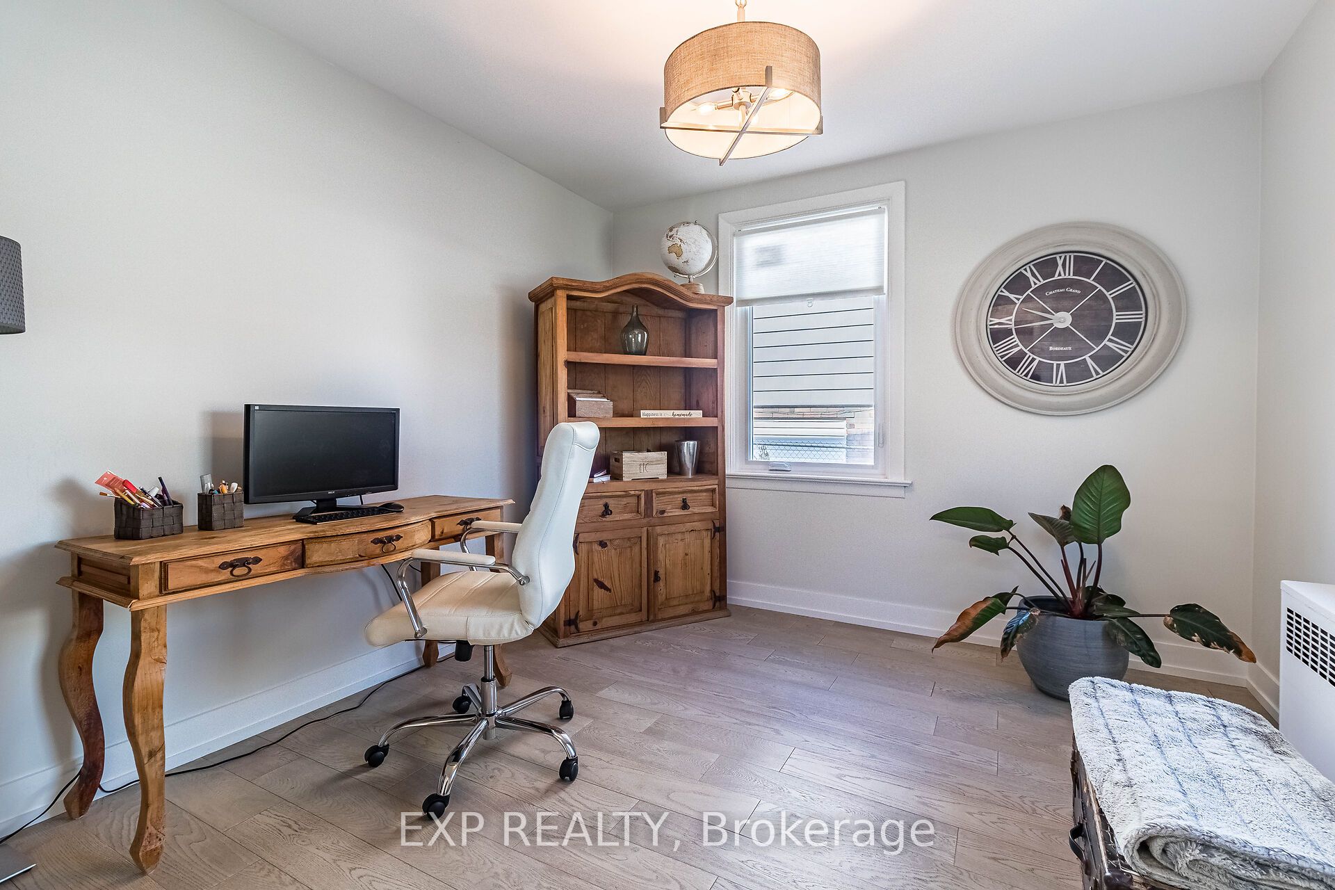Residential Lease in Toronto W04 4
