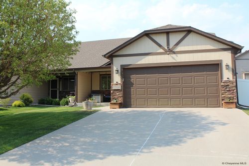 6990 Wilderness Trl, Cheyenne, WY, 82001-2816 | Card Image