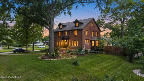 1008 Fairmount Blvd, Jefferson City, MO, 65101-3547 | Card Image
