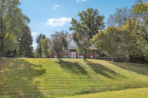 2411 Cloverdale Rd, Nashville, TN, 37214-3006 | Card Image