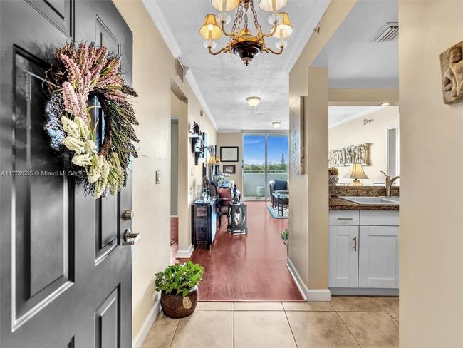 APT-506 - 2600 Sw 27 Th Ave, Condo with 2 bedrooms, 2 bathrooms and null parking in Miami FL | Image 5