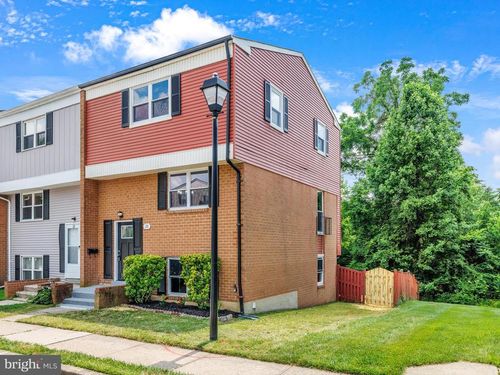 23 Middleview Ct, WINDSOR MILL, MD, 21244-2621 | Card Image