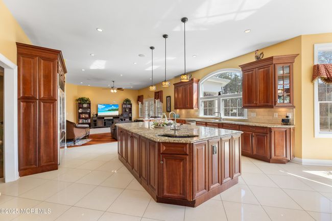 204 Stillhouse Rd, House other with 5 bedrooms, 5 bathrooms and null parking in MILLSTONE TOWNSHIP NJ | Image 18